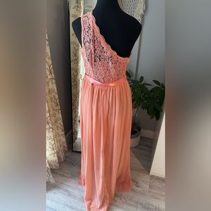 Dress in peach color!